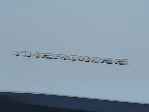 Certified 2020 Jeep Cherokee Limited image 26