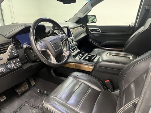 Used 2020 GMC Yukon XL Denali image 21