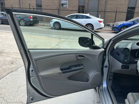 Used 2010 Honda Insight EX image 14
