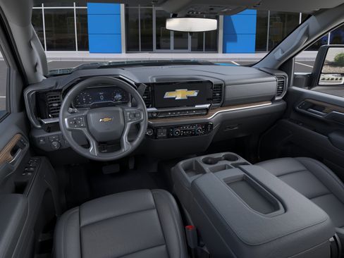 New 2026 Chevrolet Silverado 3500 LT AWD/4WD image 15