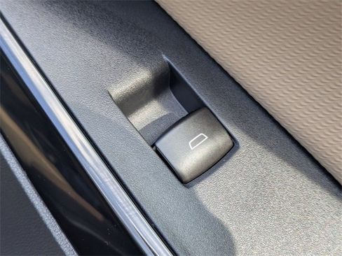 New 2026 Chevrolet Equinox ACTIV image 35