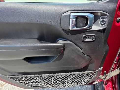 Used 2021 Jeep Gladiator Sport AWD/4WD image 15