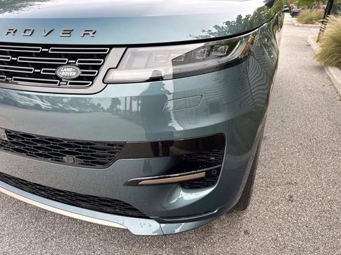 New 2026 Land Rover Range Rover Sport Dynamic SE AWD/4WD image 9