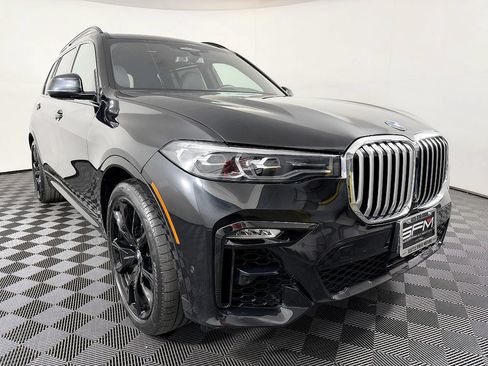 Used 2020 BMW X7 xDrive40i w/ M Sport Package AWD/4WD image 5