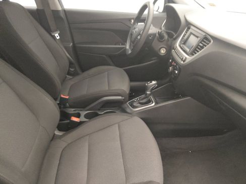 Used 2020 Hyundai Accent SE FWD image 21