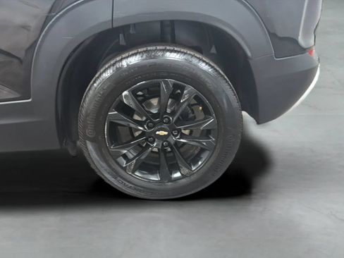 Used 2023 Chevrolet TrailBlazer LT FWD image 28