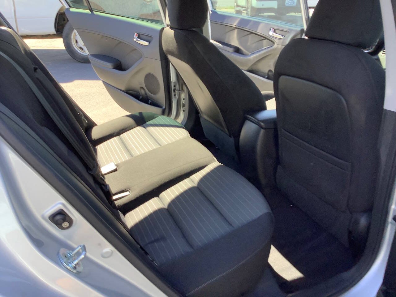 Used 2016 Kia Forte EX FWD image 31
