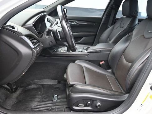 Used 2022 Cadillac CT5 V w/ Premium Package RWD image 27