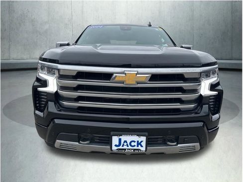 Used 2024 Chevrolet Silverado 1500 High Country w/ Technology Package image 11