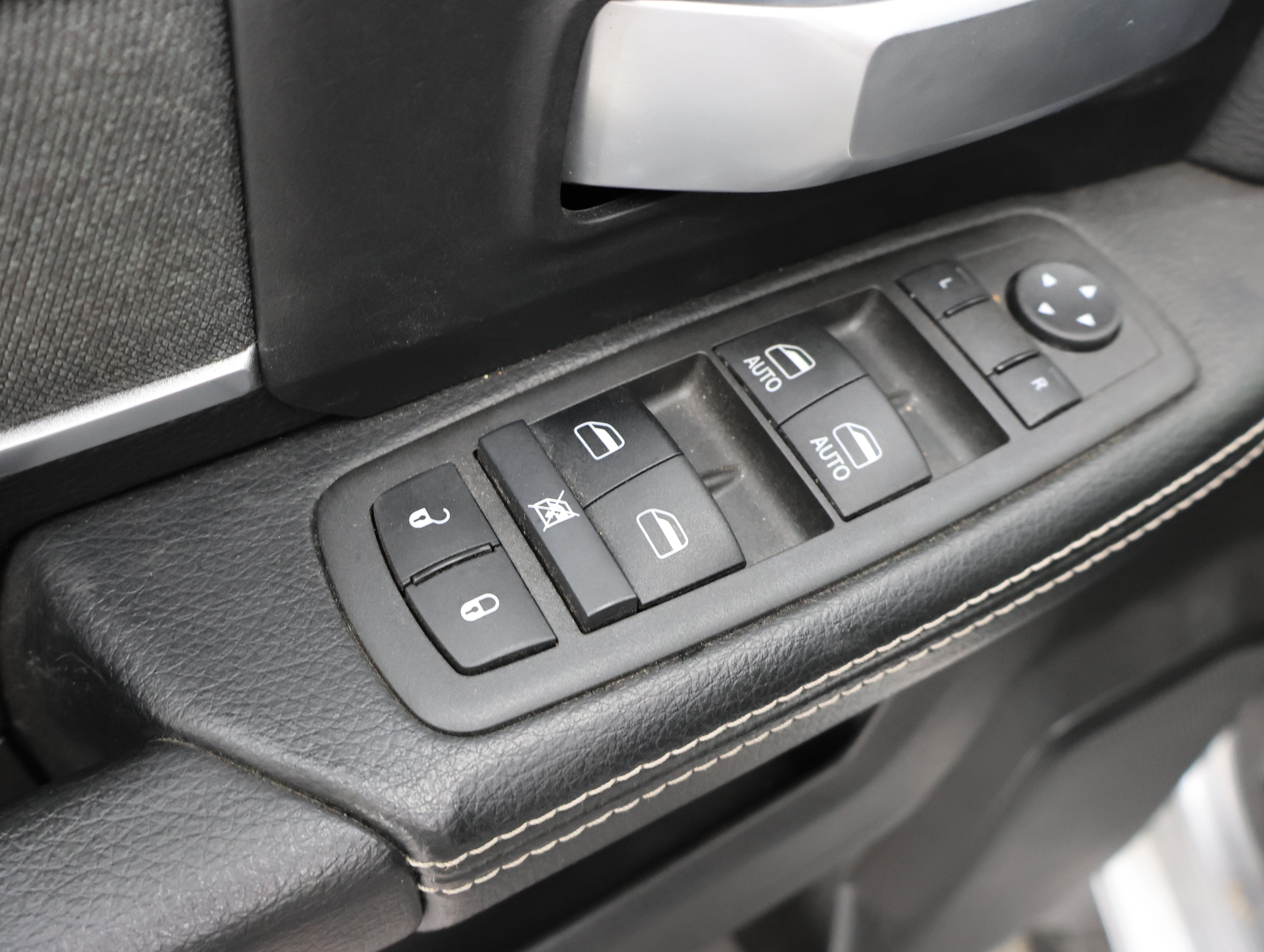 Used 2022 RAM 2500 Big Horn w/ Night Edition AWD/4WD image 39