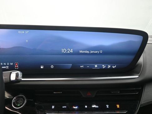 Used 2024 Buick Envision Preferred image 9