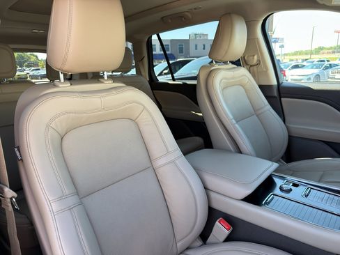 Used 2023 Lincoln Aviator Grand Touring w/ Equipment Group 301A AWD/4WD image 26