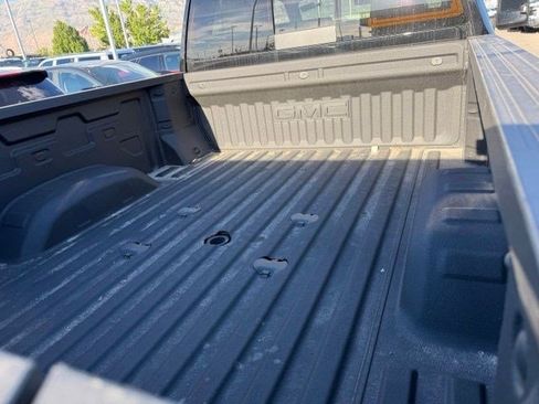 Used 2026 GMC Sierra 2500 AT4 AWD/4WD image 7