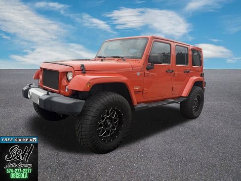 Used 2015 Jeep Wrangler Unlimited Sahara w/ Dual Top Group image 3