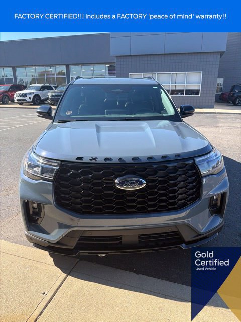 Used 2025 Ford Explorer ST-Line AWD/4WD image 4
