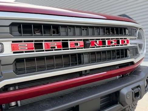 New 2026 Ford Bronco Outer Banks w/ Sasquatch Package AWD/4WD image 8