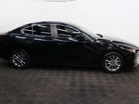 Used 2021 MAZDA MAZDA3 s image 4