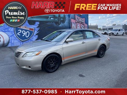 Used 2009 Toyota Camry Hybrid FWD image 1