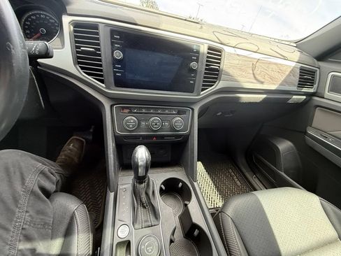 Used 2021 Volkswagen Atlas Cross Sport SE AWD/4WD image 13