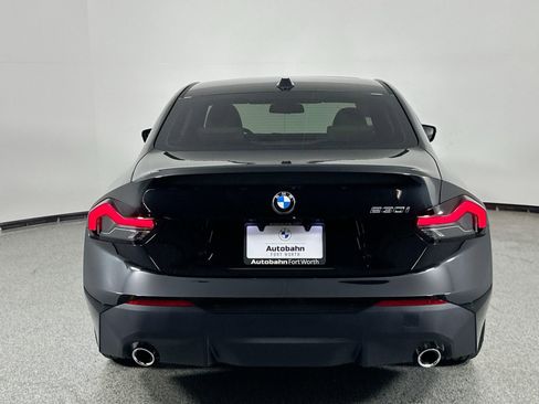 Used 2025 BMW 230i Coupe w/ Premium Package image 6