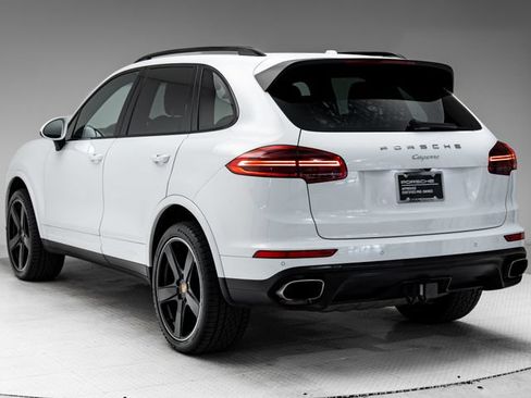 Certified 2018 Porsche Cayenne Platinum Edition AWD/4WD image 3