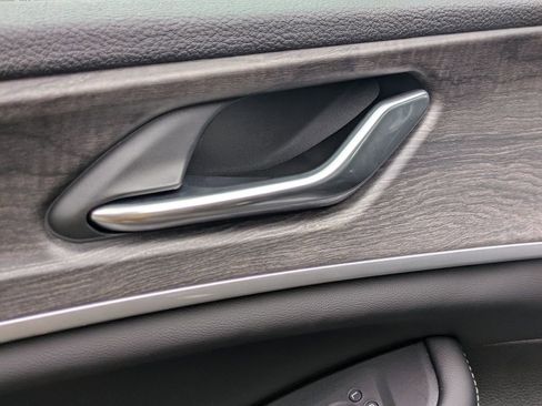 New 2026 Jeep Grand Cherokee Altitude image 11