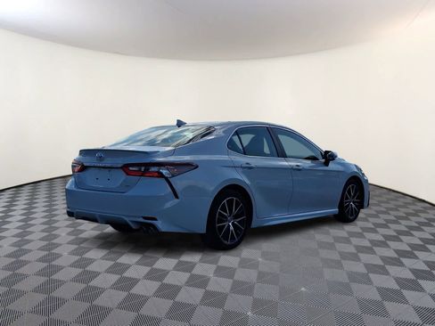 Used 2023 Toyota Camry SE FWD image 6