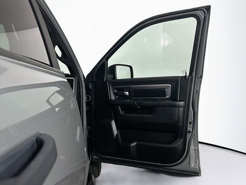 Used 2022 RAM 1500 Classic Warlock w/ Ceramic Gray Warlock Package AWD/4WD image 30