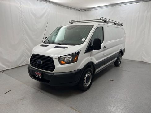 Used 2019 Ford Transit 250 130 Low Roof RWD image 13