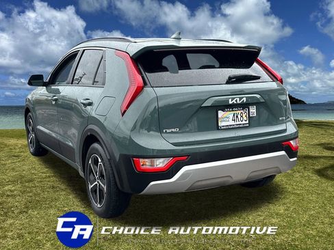 Used 2023 Kia Niro EX image 7
