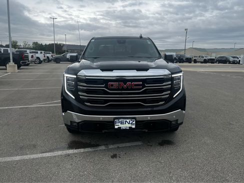 Used 2024 GMC Sierra 1500 SLT w/ SLT Premium Plus Package AWD/4WD image 8