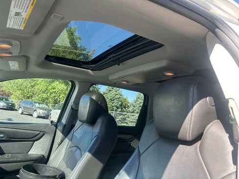 Used 2014 Chevrolet Traverse LT AWD/4WD image 18