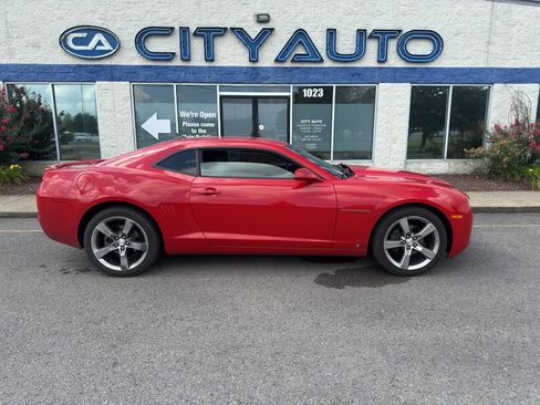 Used 2010 Chevrolet Camaro LT w/ RS Package RWD image 3
