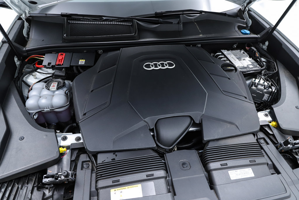 Used 2026 Audi Q8 Premium Plus AWD/4WD image 32