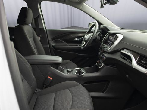 Used 2023 GMC Terrain SLE w/ Driver Convenience Package image 18