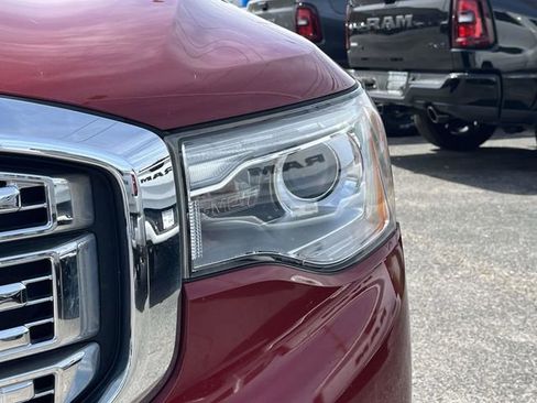Used 2019 GMC Acadia Denali w/ Technology Package AWD/4WD image 9
