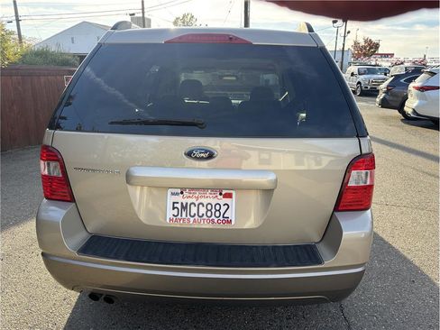 Used 2005 Ford Freestyle SE image 5