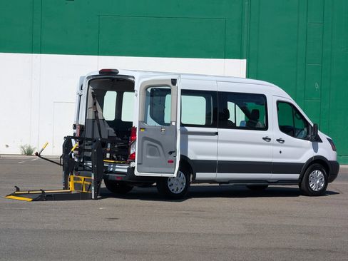 Used 2018 Ford Transit 350 XL RWD image 1
