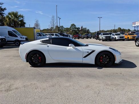 Used 2019 Chevrolet Corvette Stingray Coupe image 3