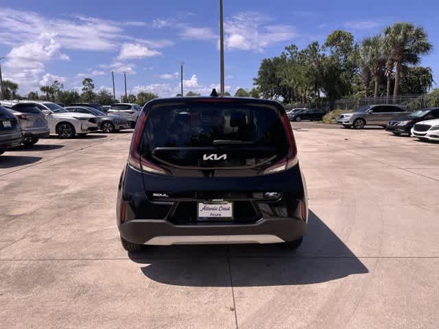 Used 2024 Kia Soul LX w/ Option Group 015 FWD image 13