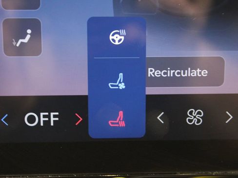 Used 2024 Lincoln Nautilus Reserve image 49