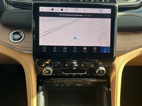 New 2025 Jeep Grand Cherokee L Summit image 30