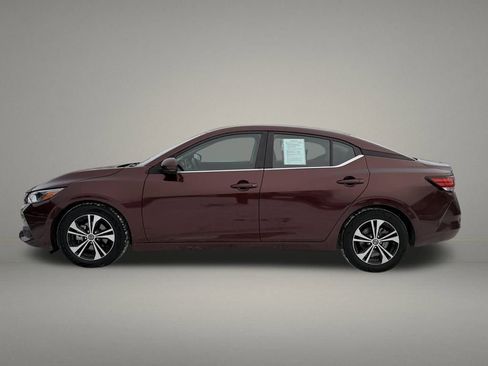 Used 2022 Nissan Sentra SV image 2