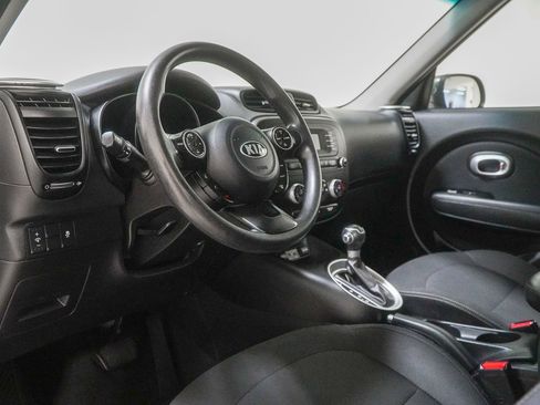 Used 2014 Kia Soul FWD image 20
