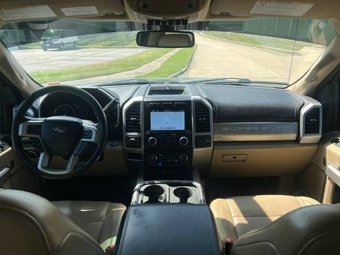 Used 2019 Ford F250 Lariat w/ Lariat Ultimate Package AWD/4WD image 18