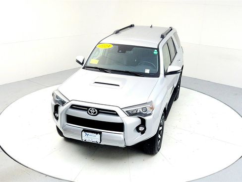 Certified 2024 Toyota 4Runner TRD Off-Road Premium image 14