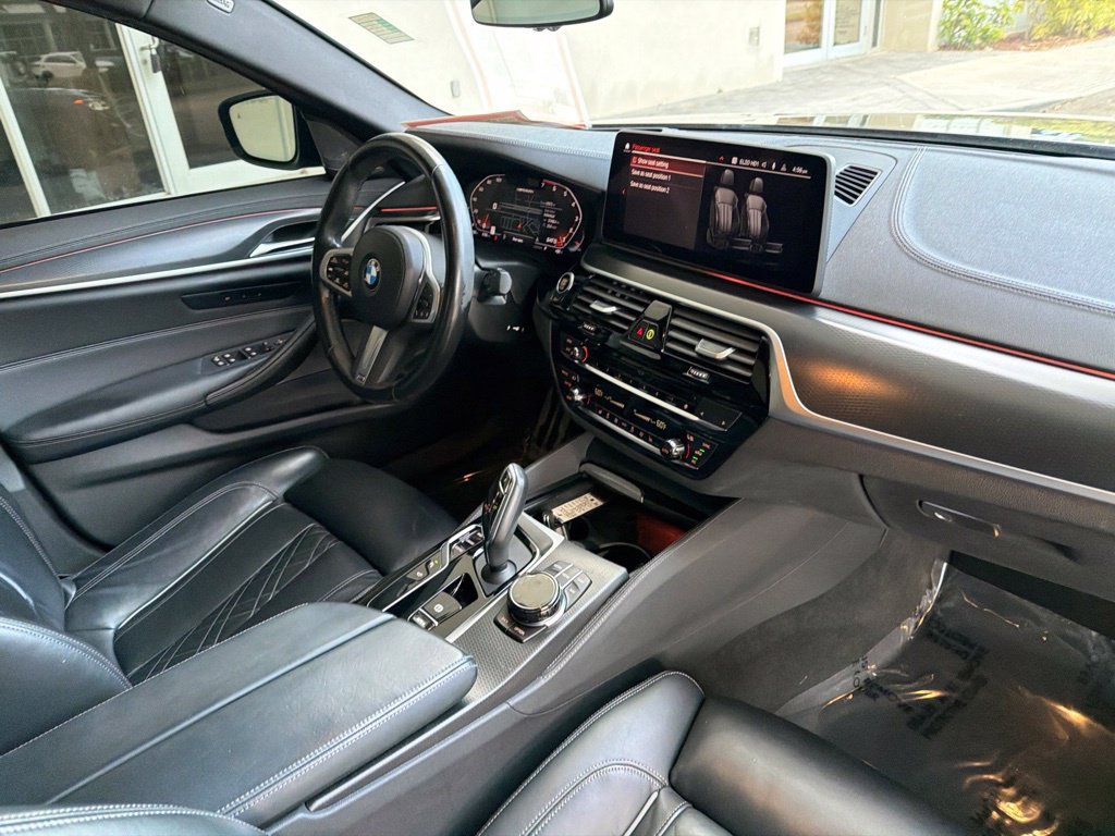 Used 2023 BMW M550i xDrive w/ Executive Package AWD/4WD image 28