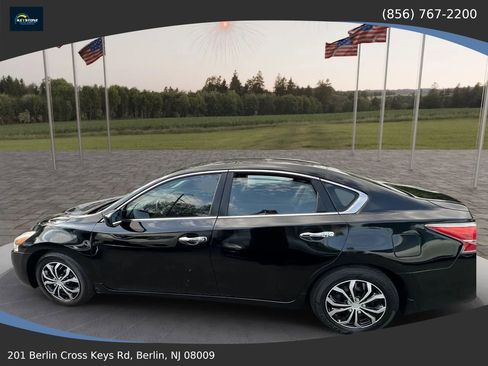 Used 2015 Nissan Altima 2.5 S FWD image 2