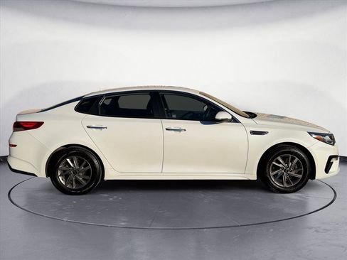Used 2020 Kia Optima LX image 7
