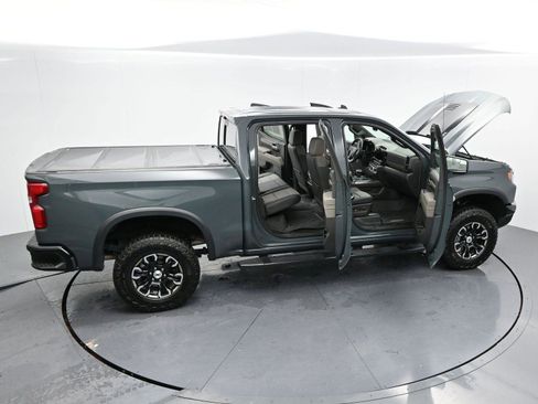 Used 2025 Chevrolet Silverado 1500 ZR2 w/ Technology Package image 43